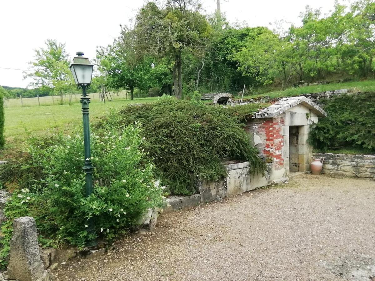 Gite Ancien Lavoir Viserny Екстериор снимка